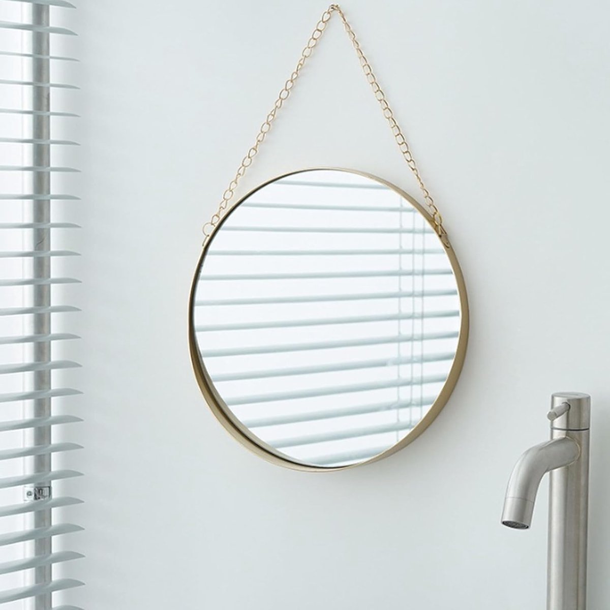 SnelShoppen - Hangende Ronde Wandspiegel - Metalen Make-up Spiegel - Ideaal voor Badkamer, Gang, Woonkamer en Slaapkamer - Gouden Kleur, Duurzaam en E