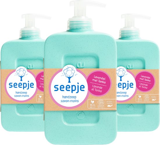 Drie turquoise Seepje handzeepflessen met een lichtbruin label met roze cirkel en tekst "Lavendel met Tonka".