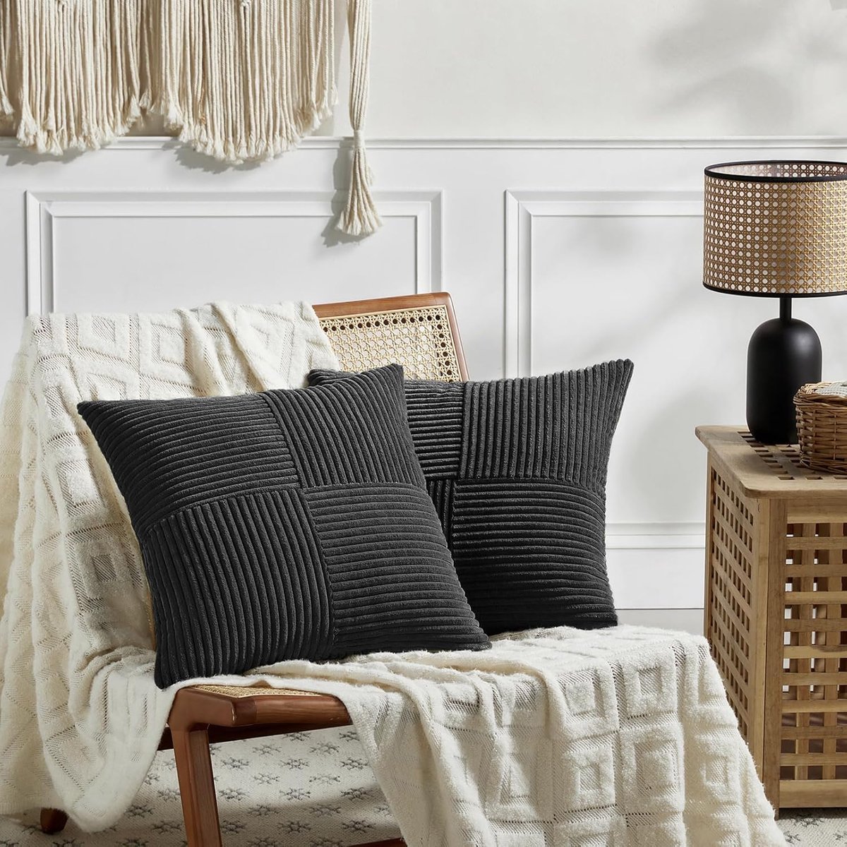 Kussenhoezen 45 x 45 cm - Boho corduroy - Zwart met klassiek patroon - Perfect voor bank of bed - ShopVlot