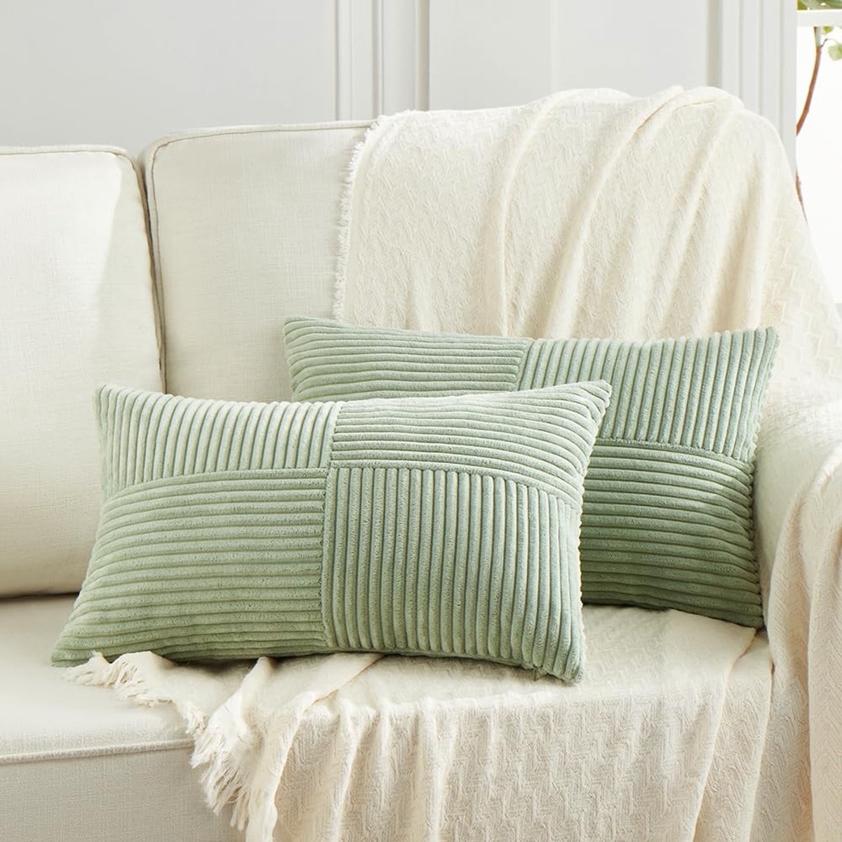 Omgoods - Set van 2 Sage Green Corduroy Kussenhoezen - Moderne Decoratie voor Sofa