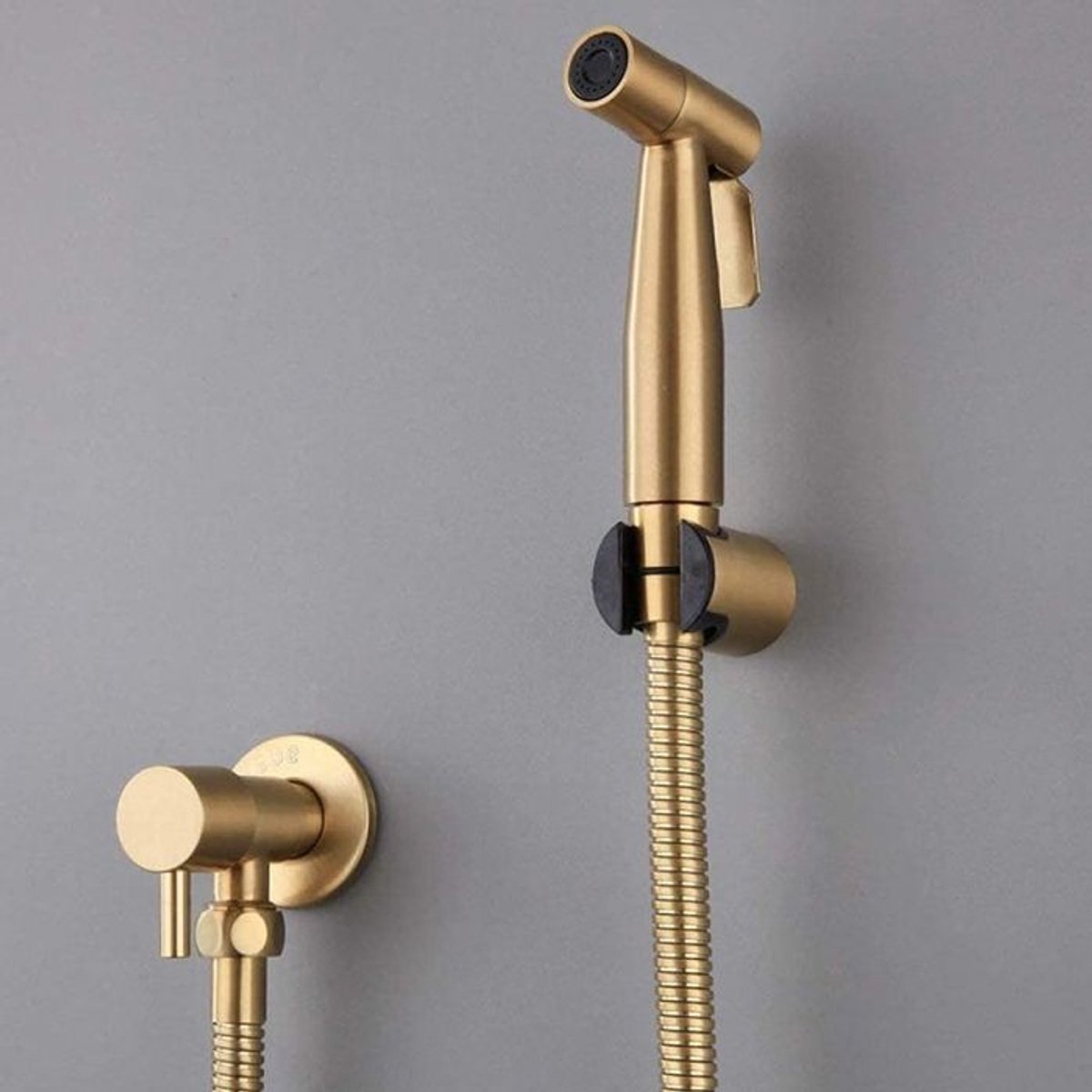LISM-1. Driedelige toiletset, geborsteld gouden haakse kraan, 304 roestvrijstalen pot, keramische ventielkern, geschikt voor badkamergebruik - zwart.