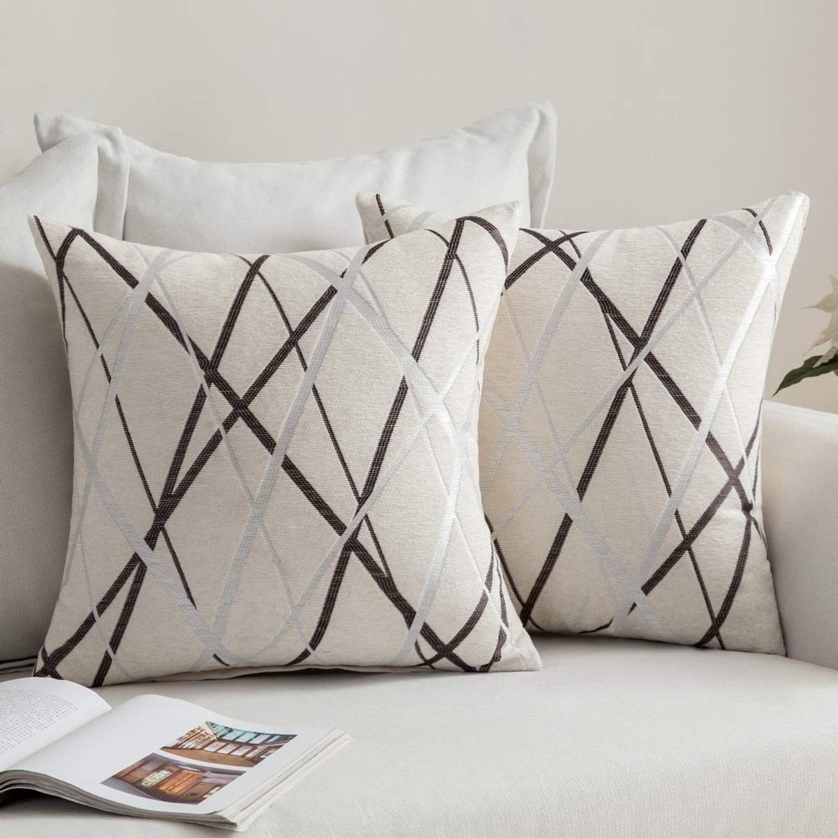 Omgoods - Luxe Decoratieve Kussenhoezen 40x40 cm met Onzichtbare Rits - Set van 2 Crème