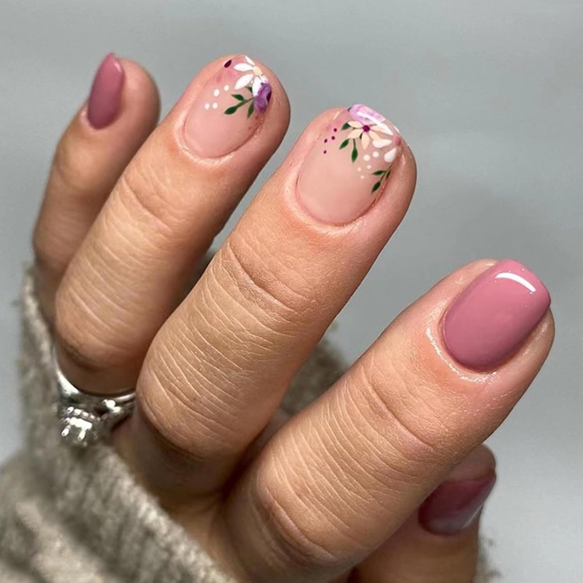 24 stuks kunstnagels, kort, vierkant, Franse vintage bloemen, om op