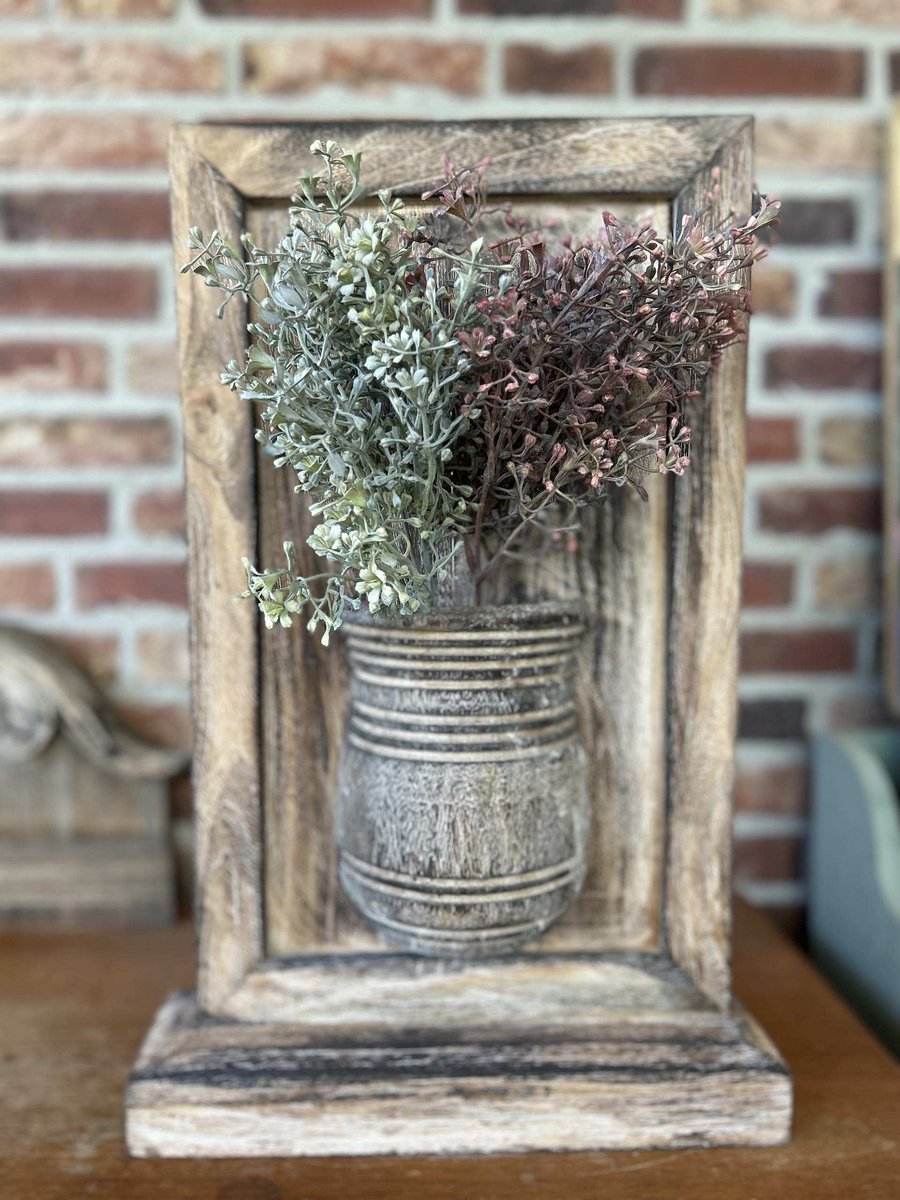 Creaties van hier – met houten hartje - Houten wandpaneel op voet met dubbele vaas met decoratie - 34x10x52cm.