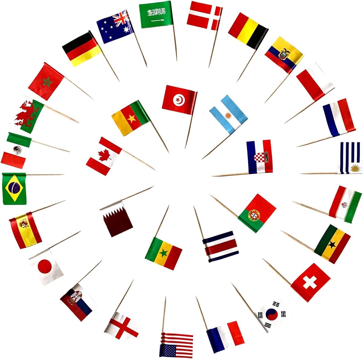 Cocktailspiesjes Wereldbeker alle 32 landen vlaggen voetbal WK 2022 decoratieprikker feestspiesjes (64 stuks)