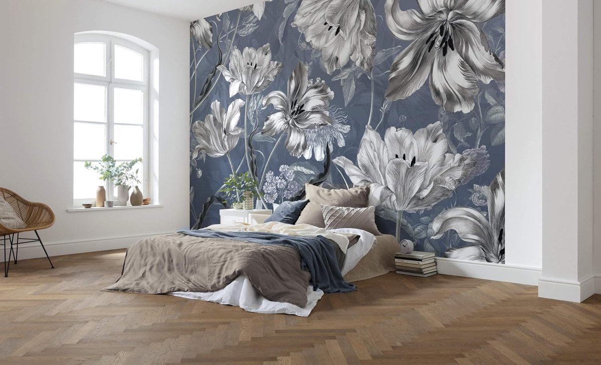 Behang Merian Blue - Afmetingen: 350 x 250 cm - 7 banen breedte 50 cm - bloemen, bloemenmotief, slaapkamer, behang, decoratie, wandbehang, wandafbeelding, wandbekleding, design behang - X7-1041