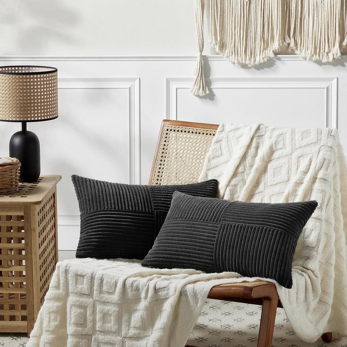 Kussenhoezen Set - Decoratieve Hoezen - Woonkamer Decoratie - Stikpatroon Kruis - 30 x 60 cm - Zwart