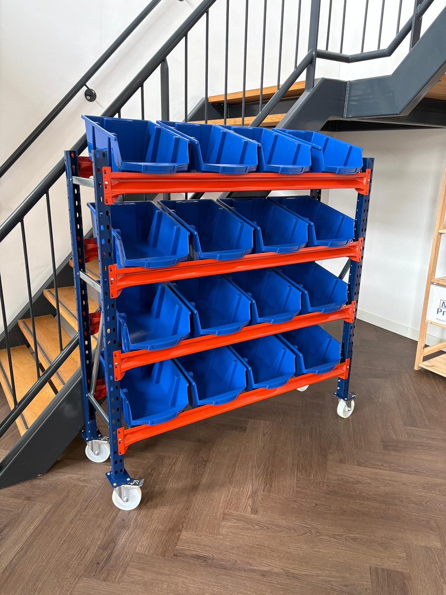 Bakkenkast op wielen - 150x40x150 cm (HxDxB) - 16 XL bakken Bakkenwagen