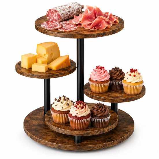 Gâteau rotatif marron à 4 étages avec saucisson, jambon, fromage, bruschetta et cupcakes.