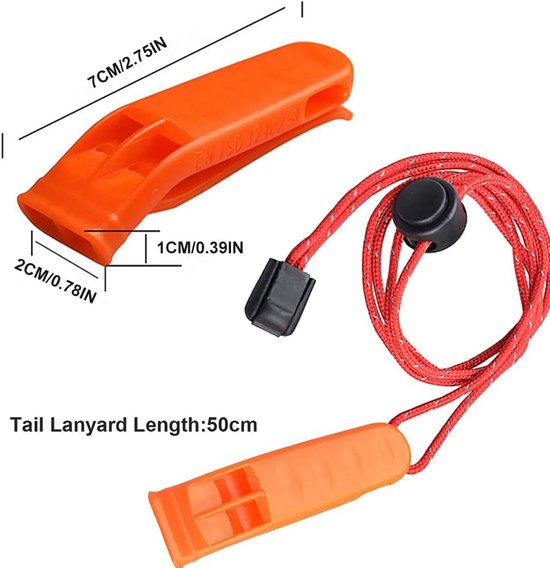 Oranje fluitje met afmetingen van 7cm bij 2cm, inclusief een koord van 50cm met verstelbare sluiting.