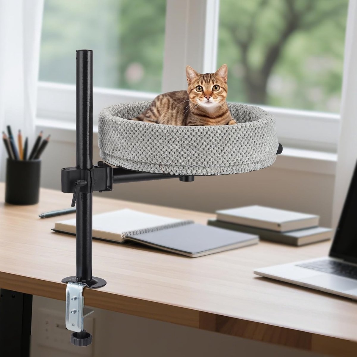 Kattenstoel op pootjes - Donkergrijs - 38 x 10 cm - In hoogte verstelbaar kattenbed met metalen paal en houten plaat - Voor kattenliefhebbers aan bureau