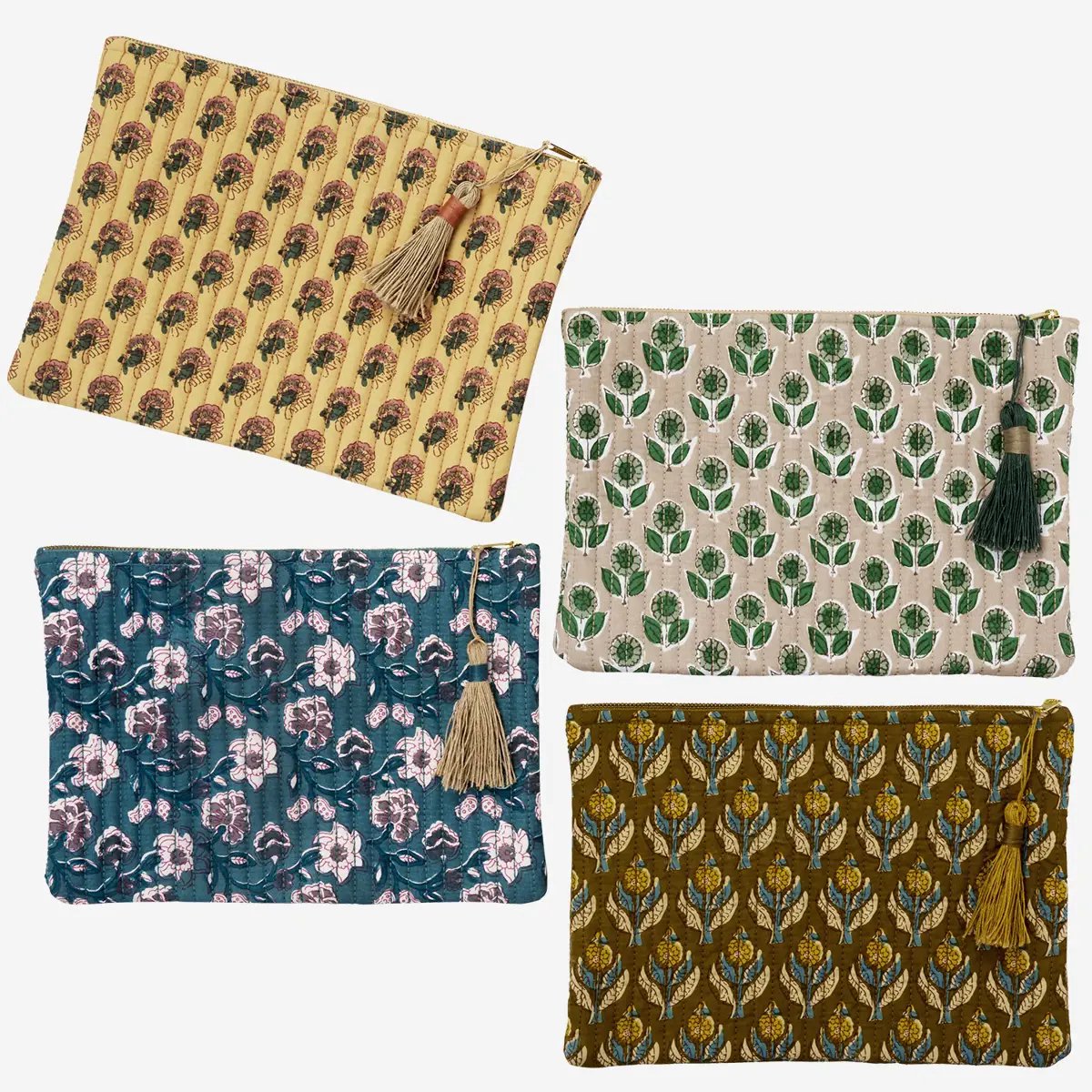 Madam Stoltz - Gewatteerde iPad Hoes Katoen – Bloemenprint – 30 x 21 cm