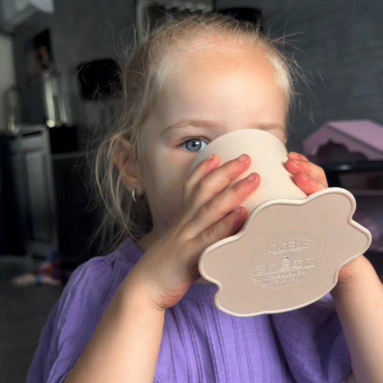 STEDDI - Open drinkbeker/oefenbeker voor Peuters en Kinderen - Valt niet om - Geen rietje of tuitje; essentieel voor een gezonde ontwikkeling van de mond - aanbevolen door logopedisten en pedagogen - Set van 2 - Beige - Inhoud 150ML — afbeelding 5