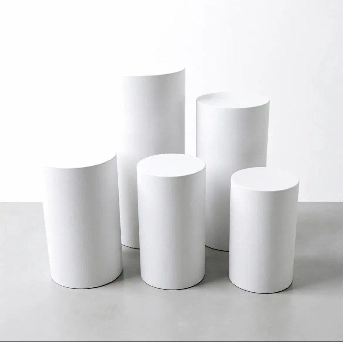 Velori Display Sokkels 5 Stuks - Witte Decoratiestandaards - Metalen Presentatiestandaards - Plantenstandaard - Bruiloft Decoratie - 27-40 x 50-90 cm - Set van 5