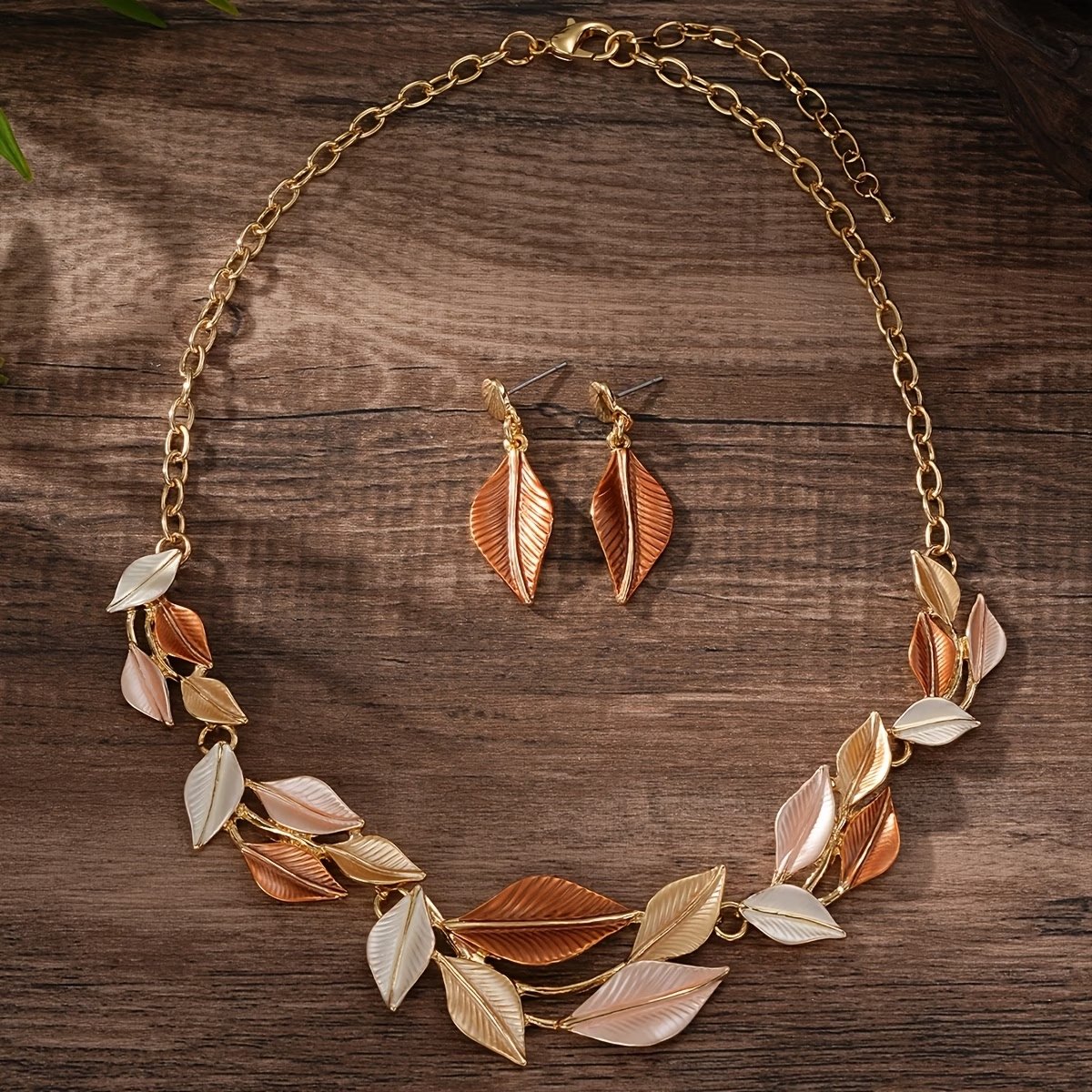 My Sweet Romance® 2-delige Sieradenset Dames – Mocha & Gold – Ketting & Oorbellen