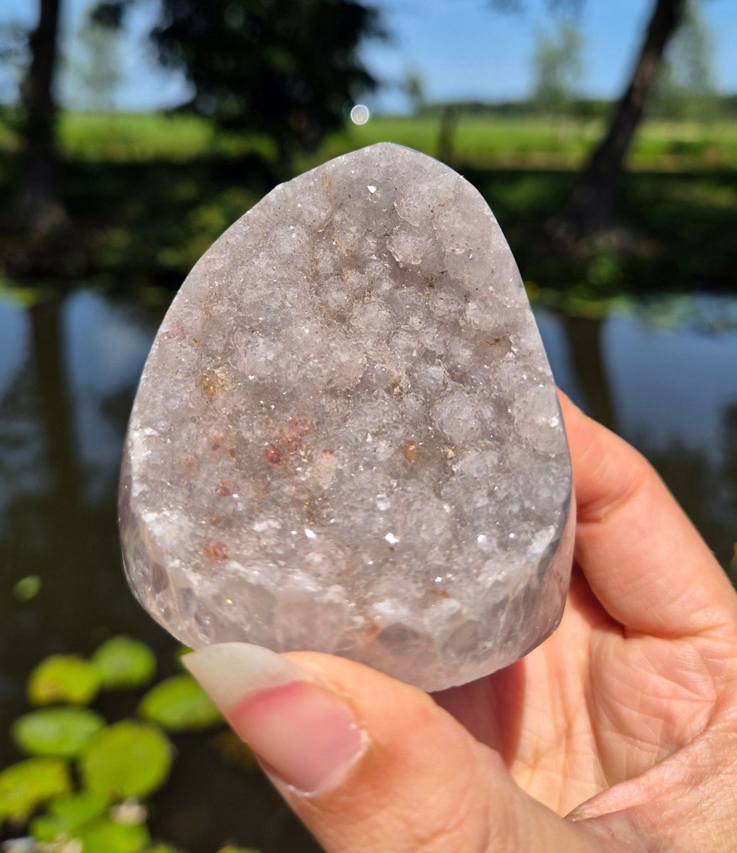 ThaleiaDesign - Sugar amethist - Edelstenen - woondecoratie - mineralen en kristallen - yoga - interieur - spiritueel - druzy - meditatie - healing - chakra - cadeau vrouw - liefde - balans - meditatie - spiritualiteit