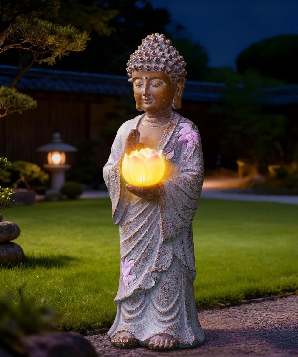 Zonne-Boeddhabeeld met Roze Lotus Lights 28CM Tuin Ornamenten | Staande Zen Decor voor Patio Yard Veranda, Geschenken voor Vrouwen Mannen Meditatie Wit