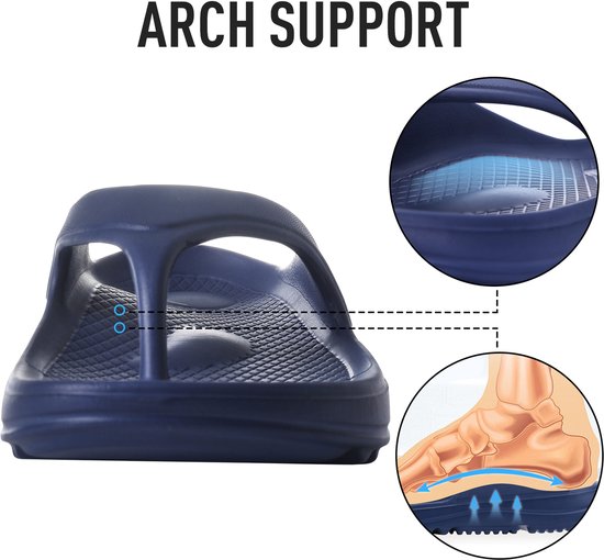 Marineblauwe OLANLY teenslipper met detail van de zool en een schematische weergave van de voetboogondersteuning.