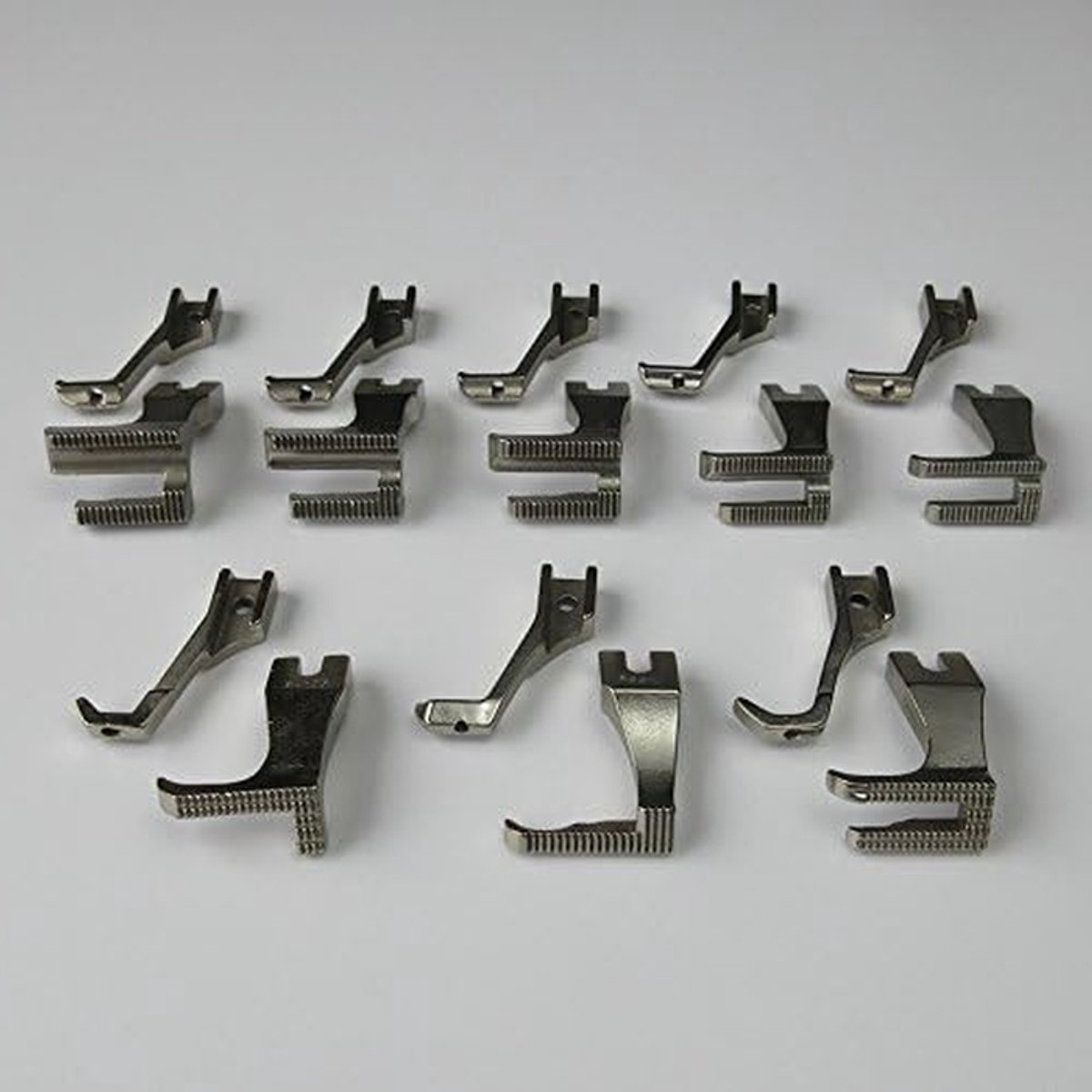 Naaimachine Voetenset - Persvoet Set - Ritsen Innaaien - 8 Verschillende Maten - 16mm Tape - Zilver