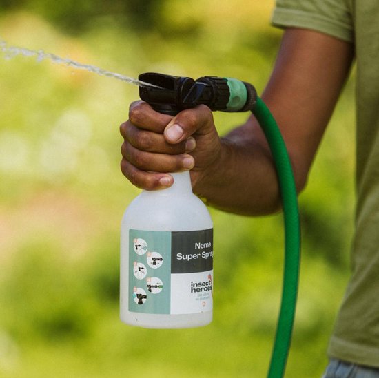 Nema Super Sprayer - 750 ml - Aaltjesspuit voor het Uitzetten van Aaltjes - Nematodenspuit voor Grote Oppervlakken - Gelijkmatig Verdelen - Nematoden Sproeier voor Tuin en Gazon - Aaltjessproeier — afbeelding 3