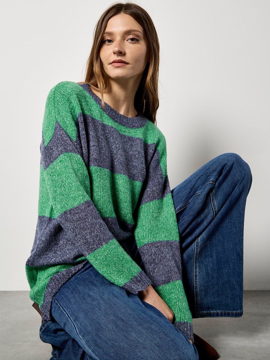 Oversized trui met brede strepen