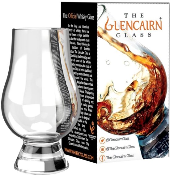 Verre à whisky Glencairn avec couvercle. L'emballage montre un verre de whisky versé dedans. Texte : "The Official Whisky Glass".