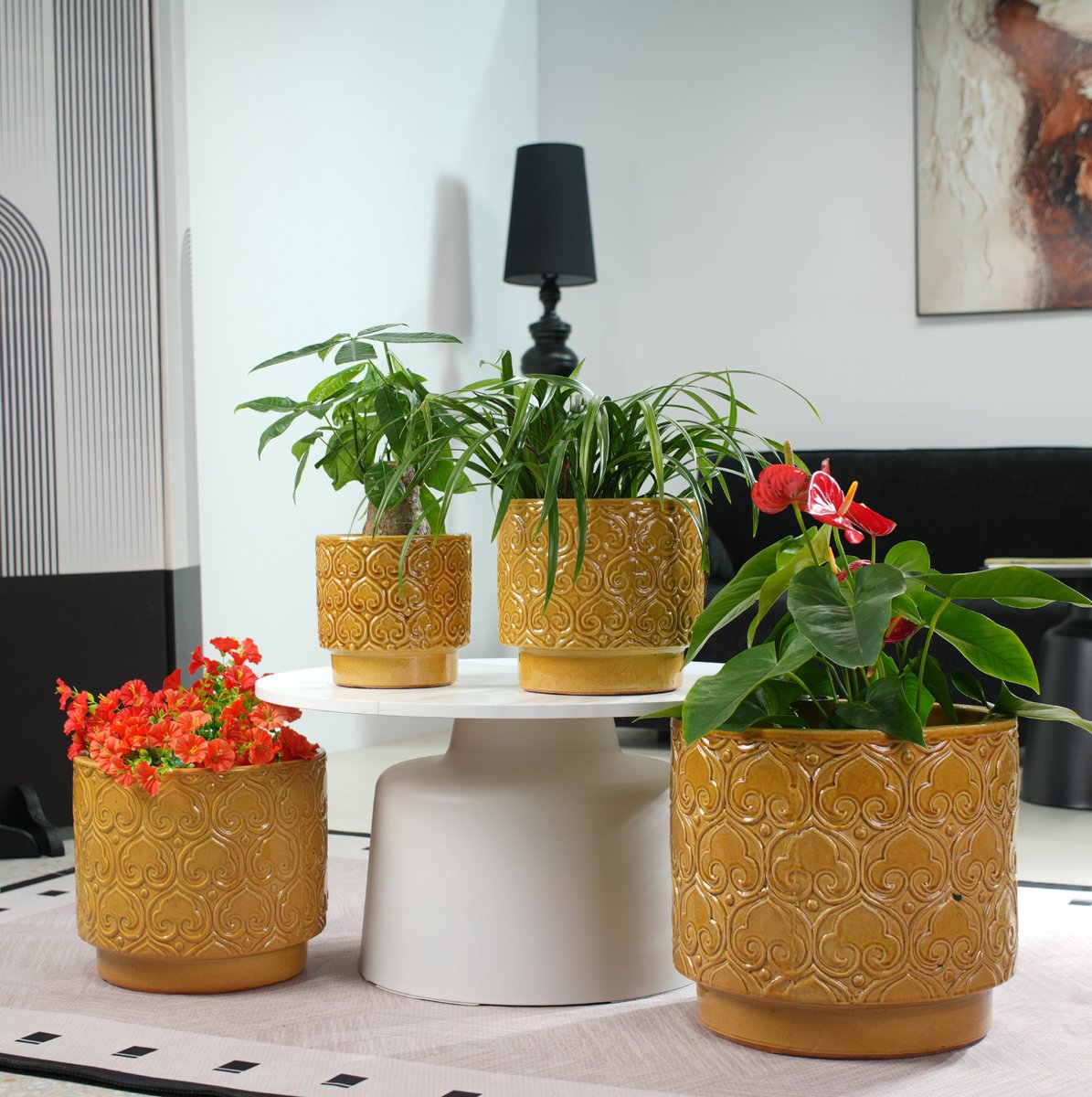 Bloempot Handgemaakt Ø 38 Cm Keramiek Warmgeel Voor Binnen En Buiten Vorstbestendig Met Afwateringsgat Met Reliëf
