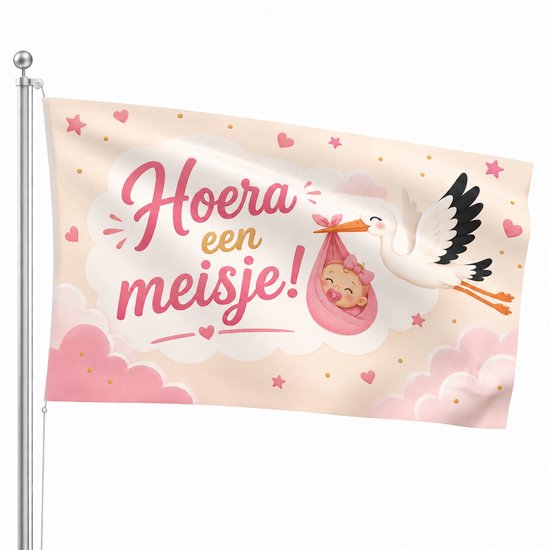 Geboortevlag met de tekst 'Hoera een meisje!', roze wolkjes, sterren en hartjes. Een ooievaar vliegt met een baby in een roze wikkeldoek.