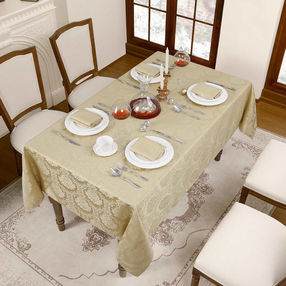 Tafelkleed Kerstmis beige 100 x 140 cm rechthoekig, afwasbaar jacquard tafelkleed vintage barokstijl, waterafstotend, voor kerstdecoratie, vakantie, geschenken, restaurant, keuken, diner