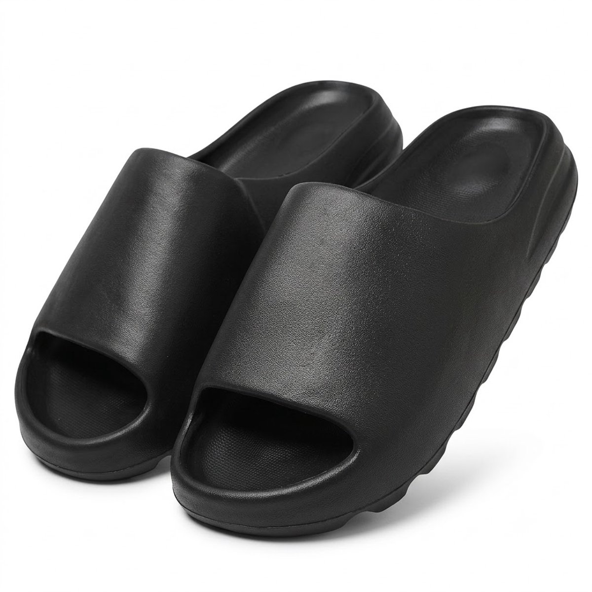 Zwarte badslippers unisex EVA slippers open teen antislip instap slippers voor dames en heren zachte zool comfortabele slippers voor binnen buiten badkamer douche zwembad strand casual maat 43