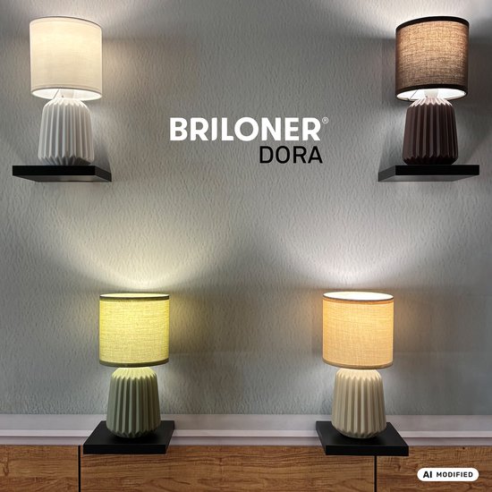Quatre lampes de table BRILONER Dora de différentes couleurs : blanc, marron, vert et jaune pâle.