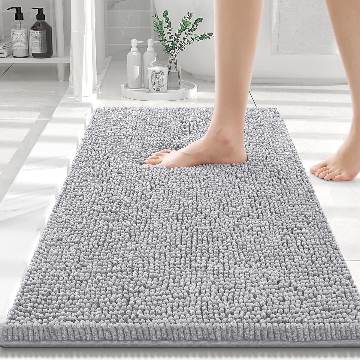 SnelShoppen - Chenille Antislip Badmat 40 x 60 cm Lichtgrijs - Microvezel Badkamertapijt, Absorberend, Hoogpolig, Rutschfest, Wasbaar en Onderhoudsvri