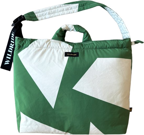 Wildride Schouder Luiertas Grafisch Green van Little Company — afbeelding 2