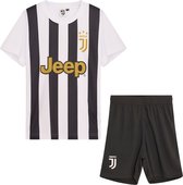 Juventus shirt en broekje 'official item' maat 152 (11 a 12 jaar)