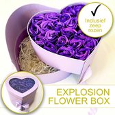 LOVELO®️ Explosion Flower Box 2-delig HART - Luxe Geschenkdoos - Flowerbox - Giftbox - Explosion Box - Paars - Inclusief Zeep Rozen