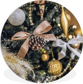 WallCircle - Wandcirkel ⌀ 30 - Een close-up van kerstdecoraties van de kerstboom - Ronde schilderijen woonkamer - Wandbord rond - Muurdecoratie cirkel - Kamer decoratie binnen - Wanddecoratie muurcirkel - Woonaccessoires