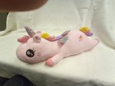 Supermooie en super zachte unicorn roze - liggend