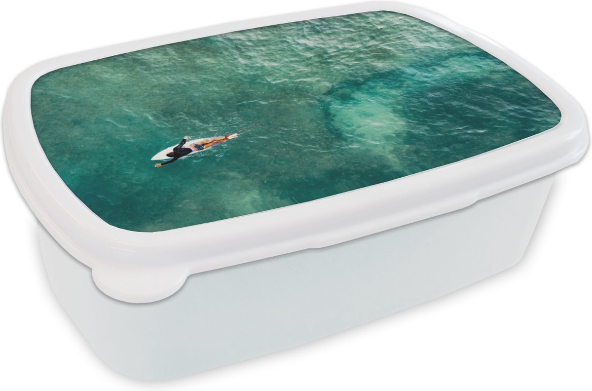 Broodtrommel Wit - Lunchbox - Brooddoos - Surfer die peddelt - 18x12x6 cm - Volwassenen