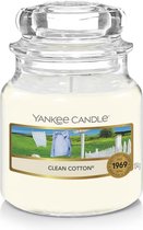 Yankee Candle Geurkaars Small Clean Cotton - 9 cm / ø 6 cm