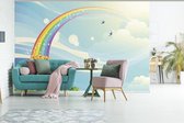 Behang - Fotobehang een regenboog onder een bewolkte lucht - Breedte 330 cm x hoogte 220 cm