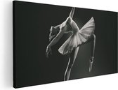 Artaza Canvas Schilderij Ballerina op Haar Tenen - Ballet - Zwart Wit - 100x50 - Groot - Foto Op Canvas - Canvas Print
