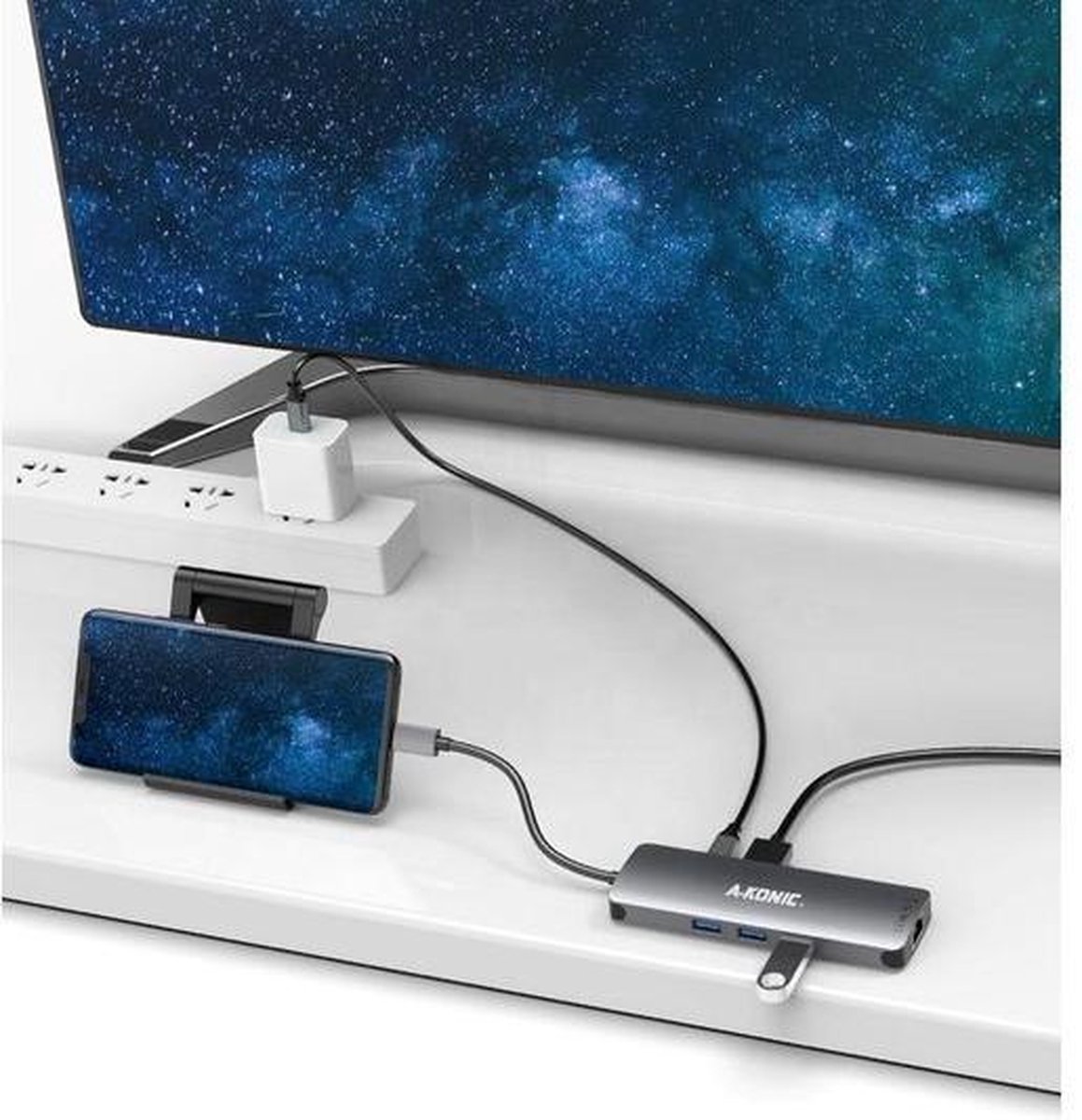 AKONIC© USB C Docking Station HUB met HDMI, RJ45 en meer