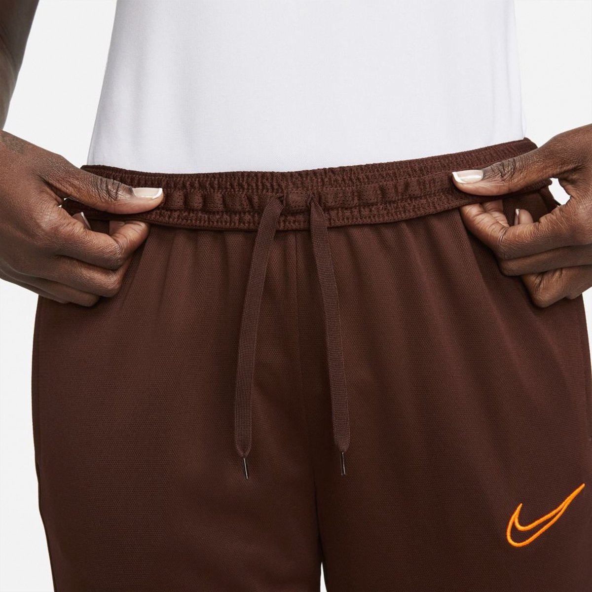 Nike Dri-FIT Academy 21 Trainingspak - Maat M - Vrouwen - bruin/donker rood  - oranje | bol.com