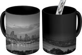 Magische Mok - Foto op Warmte Mok - Colombia - Skyline - Zwart - Wit - 350 ML