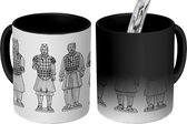 Magische Mok - Foto op Warmte Mok - tekening van het Terracottaleger - zwart wit - 350 ML