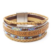Brede damesarmband met leren strookjes en strass bruin met magneetsluiting