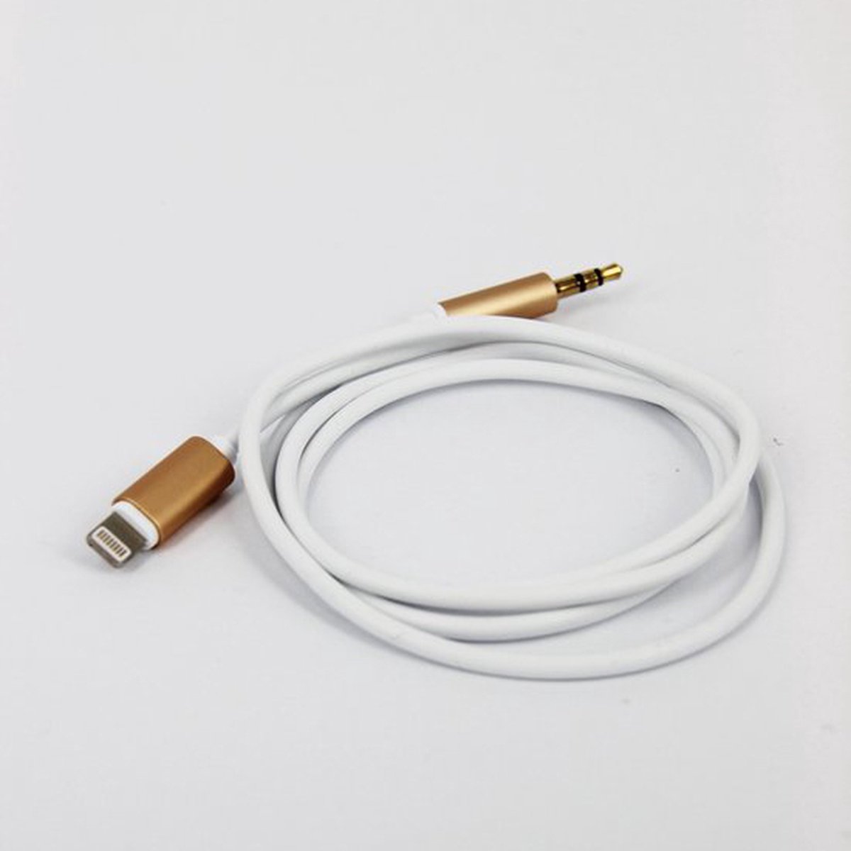 Jumada's Lightning naar Headphone Jack Audio Aux Kabel - 3.5mm Sterke Audio AUX Kabel Voor Auto - 1 Meter - Goud/Wit