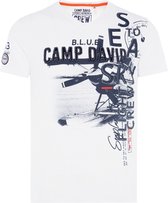 Camp David ® T-shirt met V-hals en labelapplicaties