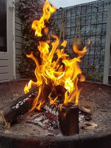 Eiken Haardhout kerstsfeer verwarming pini kay briketen 20kg