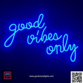 Good Vibes Only - NEON SIGN - HANGMODEL | BASIS COLLECTIE - Led verlichting - Sfeerverlichting - Wandlamd - Hanglamp - Neon verlichting - Warm wit sfeerlicht - Wandlamp